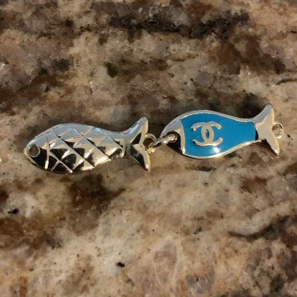 Chanel Zipper Pull - Picture 1 of 2
